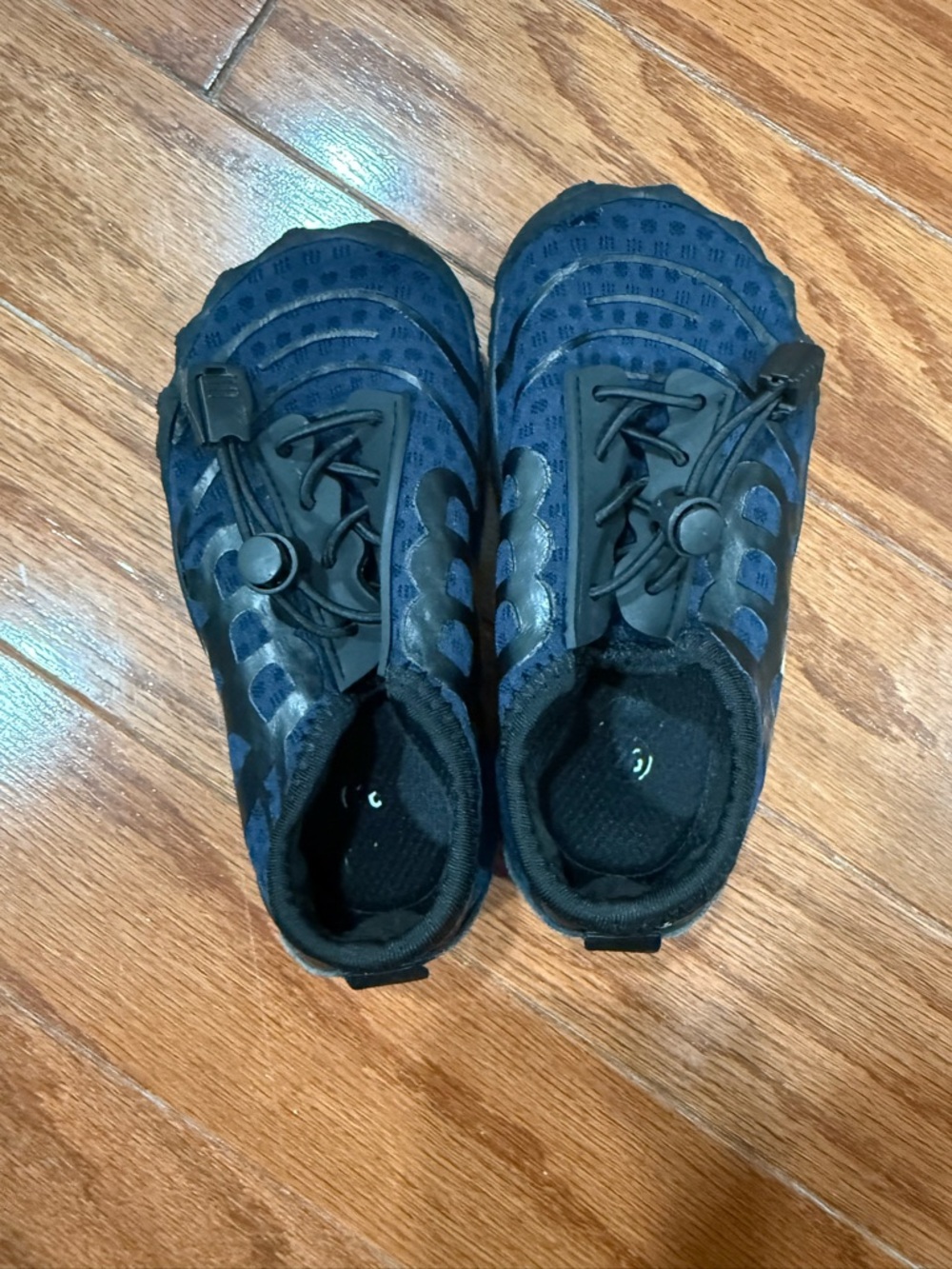Toddler 9.5 Water shoes